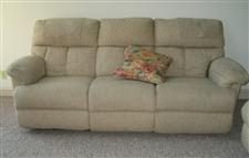 2 LARGE SOFAs COUCHs